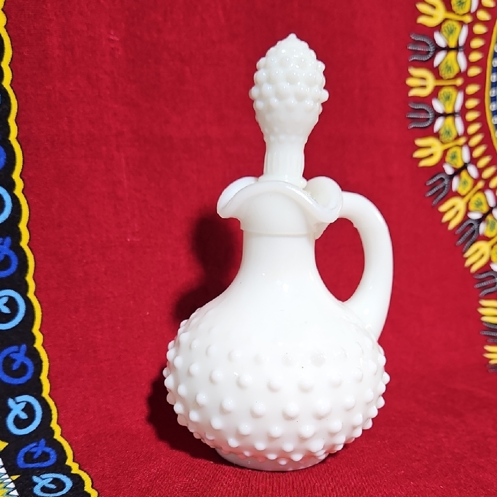 VTG Avon White Milk Glass Hobnail Cruet Decanter Bottle Stopper 1970s